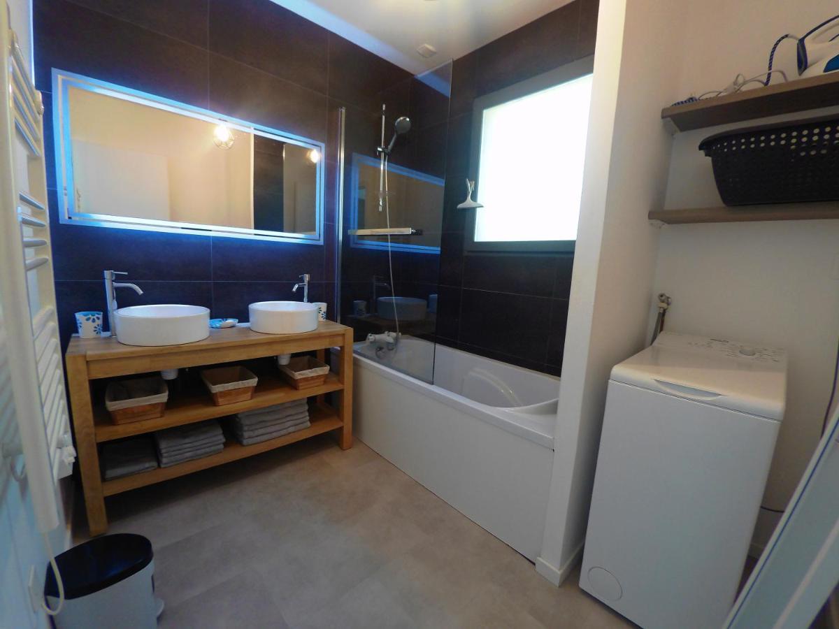 Gite A La Campagne Avec Jacuzzi Avensan Exteriér fotografie