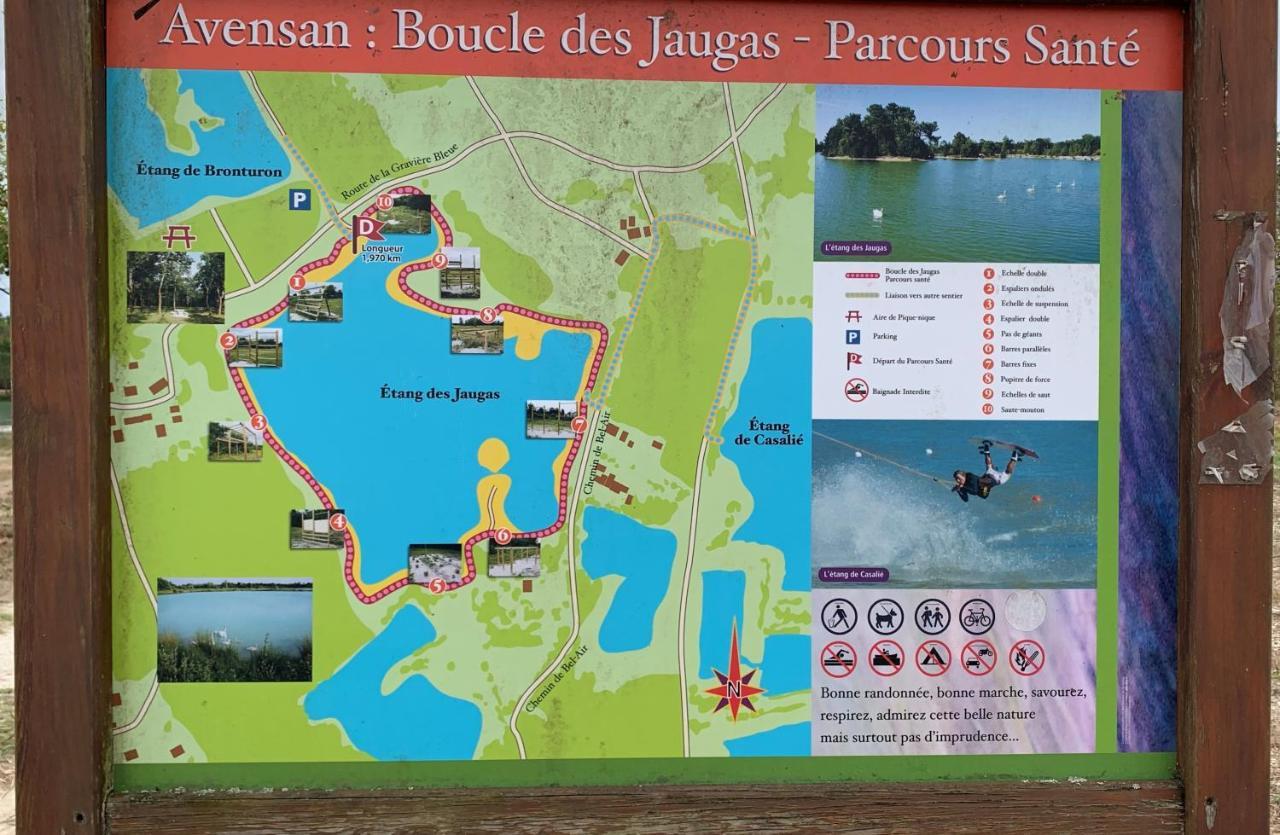 Gite A La Campagne Avec Jacuzzi Avensan Exteriér fotografie