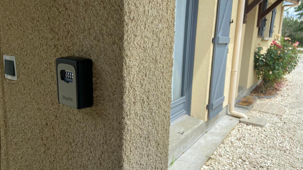 Gite A La Campagne Avec Jacuzzi Avensan Exteriér fotografie